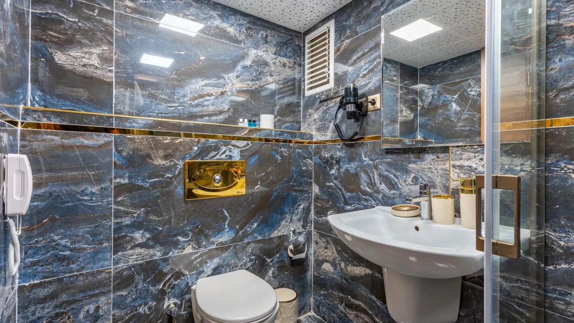 Ξενοδοχείο Safari Otel Αττάλεια